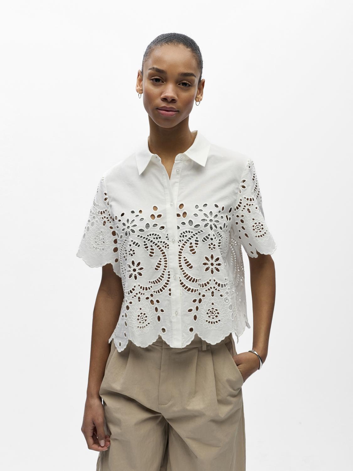 model_shot-front
